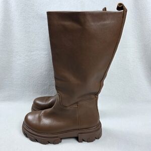 Steve Madden Priority Leather Boots Size 9.5 Brown Round Toe Chunky Sole Pull On